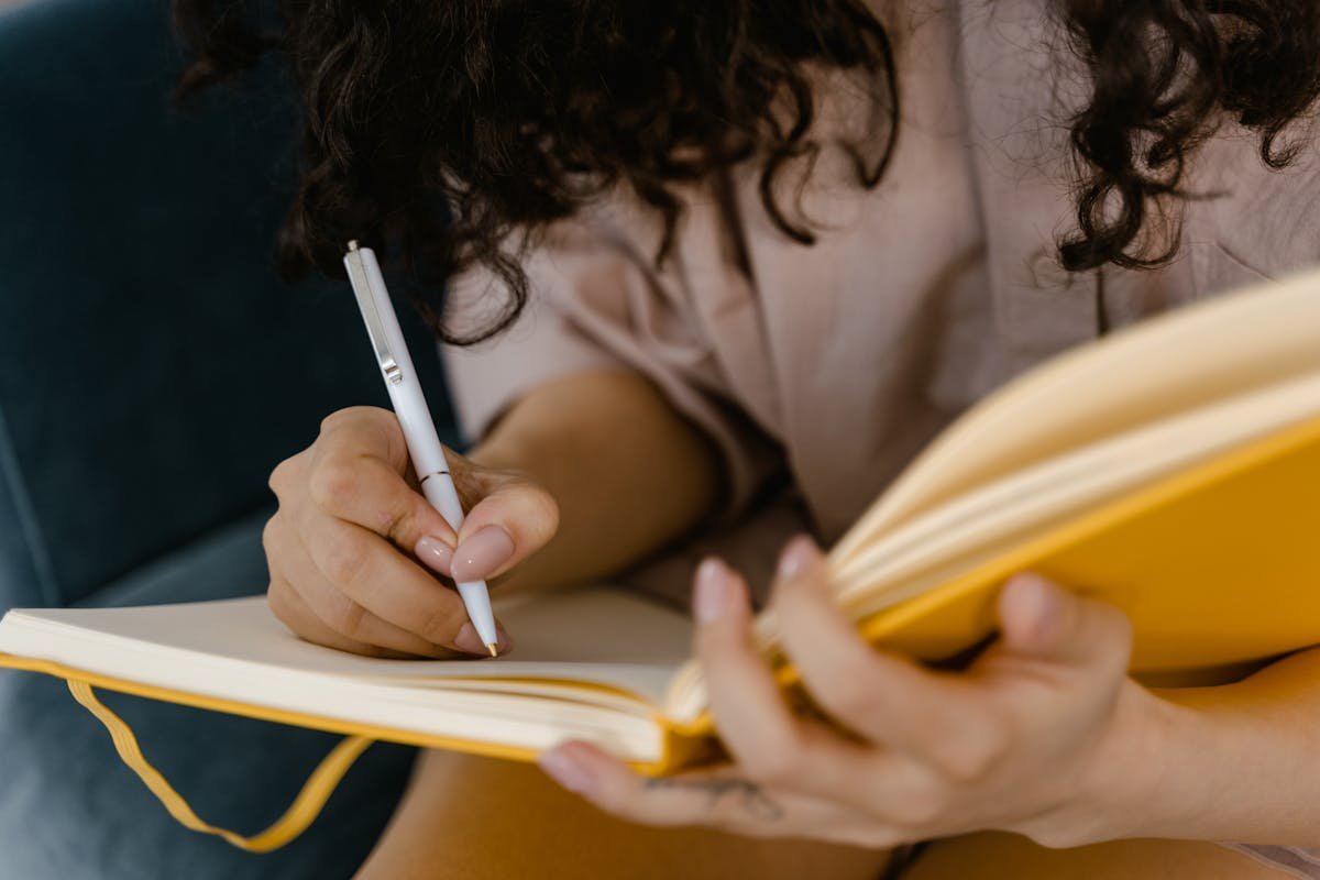 📓 The Transformative Power of Daily Journaling: Why 89% Fail (And How to Make It Work for Love, Money & Health) 9 power of daily journaling