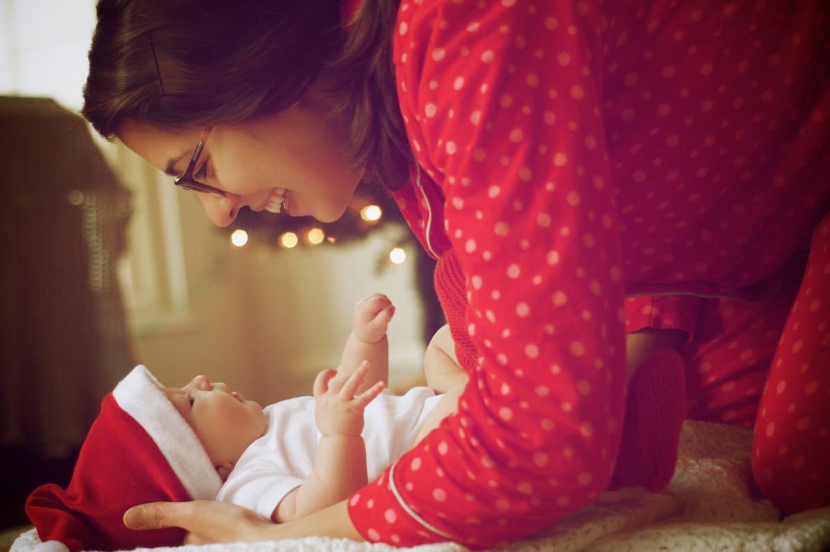 Law of Attraction and Manifestation for New Moms: The Ultimate Guide to Creating Abundance & Joy 4 manifestation for new moms