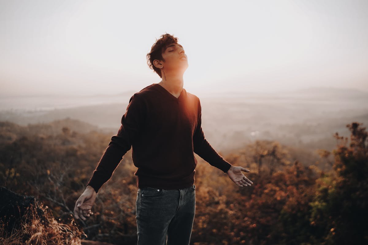 Morning Manifestation Routines to Boost Your Manifestation Success: 7 Science-Backed Habits to Transform Your Life 1 morning manifestation